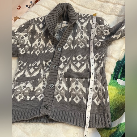 Genuine Kids Oshkosh 2T Unisex Cardigan Grey White Button Cowl Boho Grandpacore - Picture 5 of 7